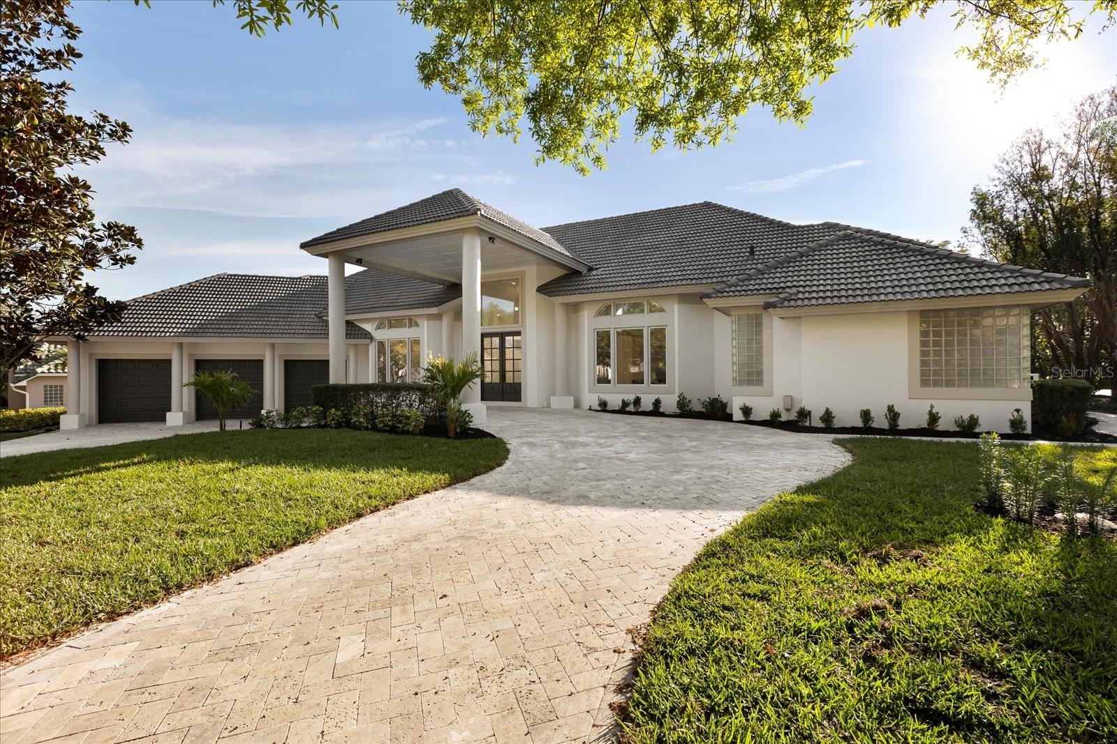 2207 CAIRNS CT