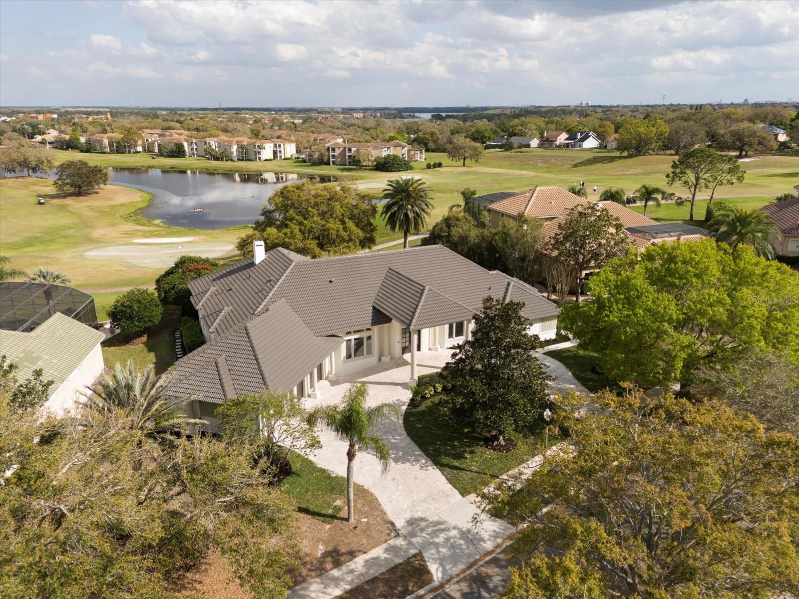 2207 CAIRNS CT