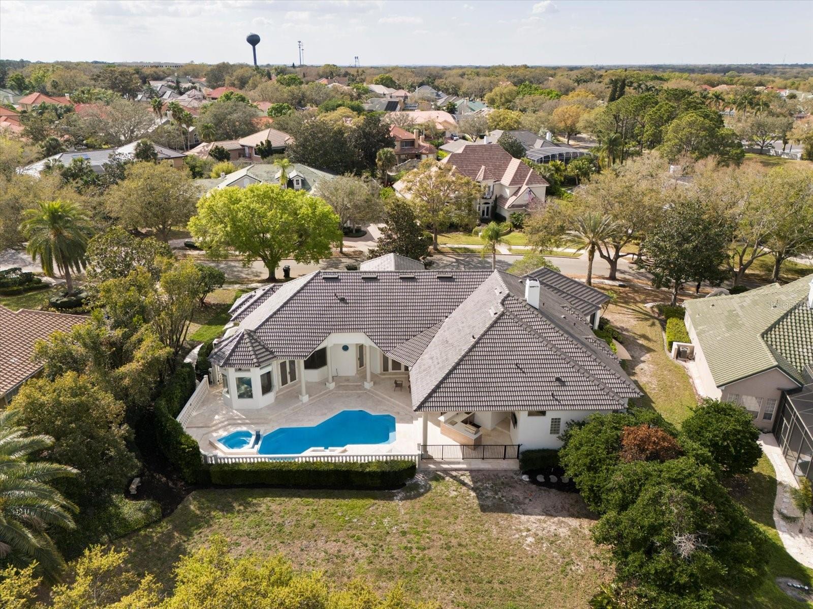 2207 CAIRNS CT
