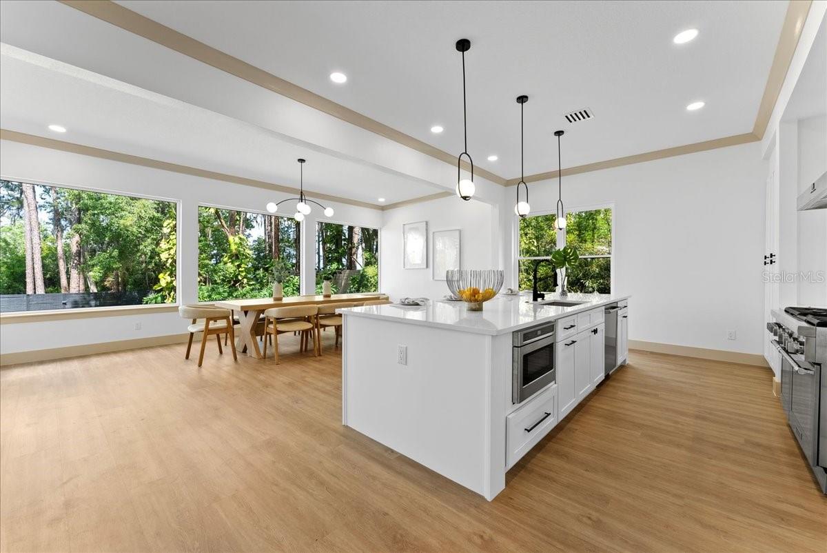 13562 S LAKE MARY JANE RD