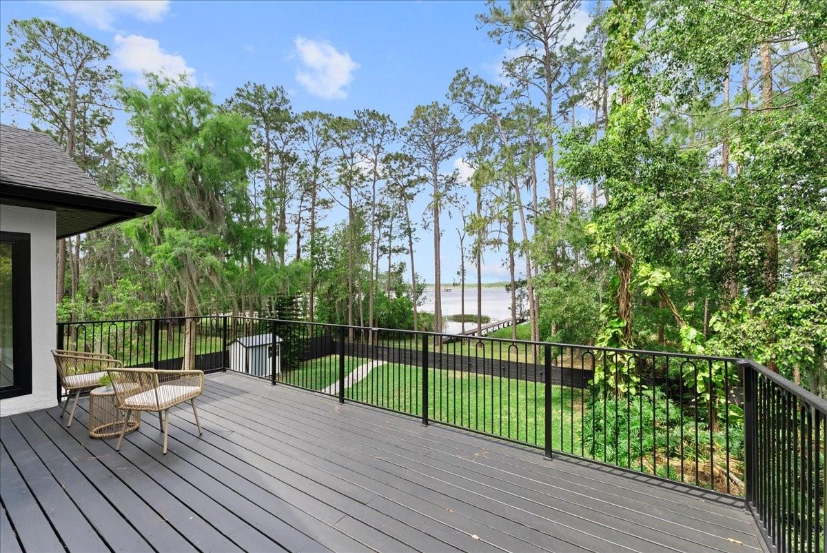 13562 S LAKE MARY JANE RD