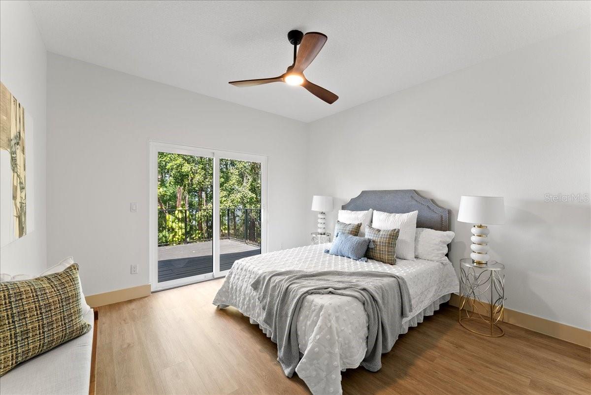 13562 S LAKE MARY JANE RD