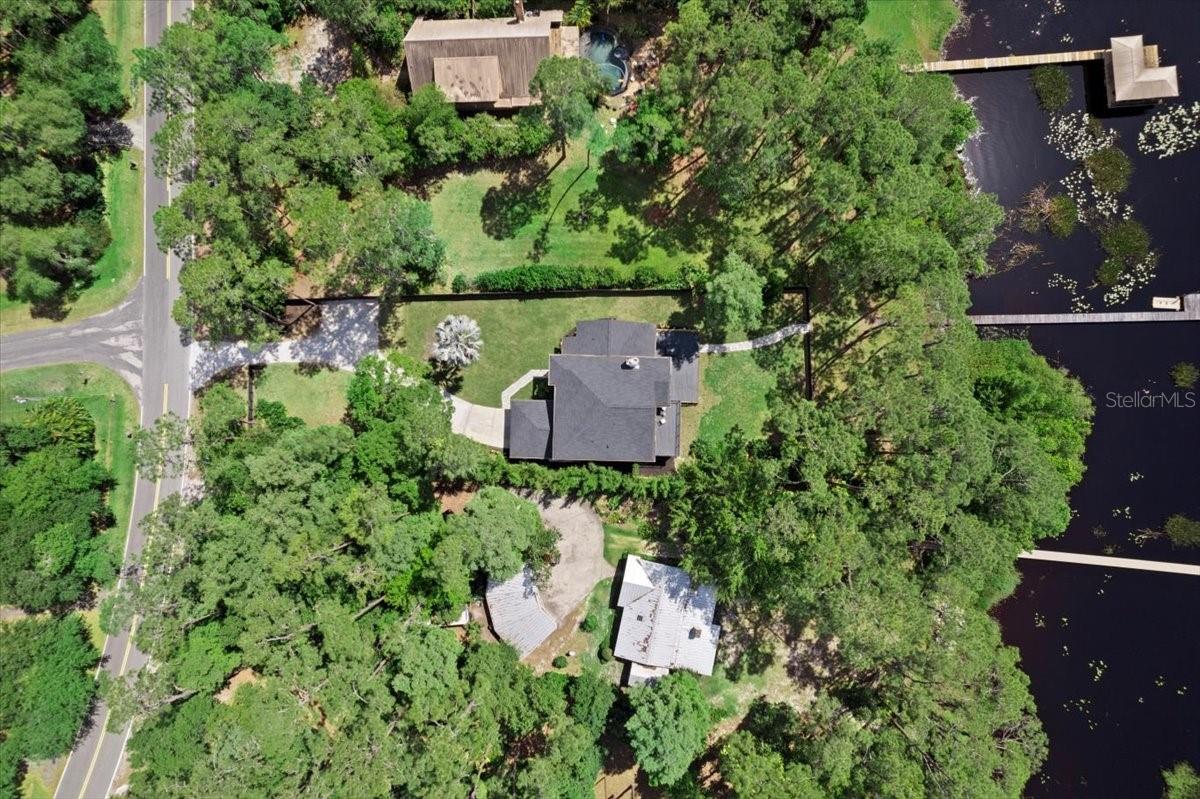 13562 S LAKE MARY JANE RD