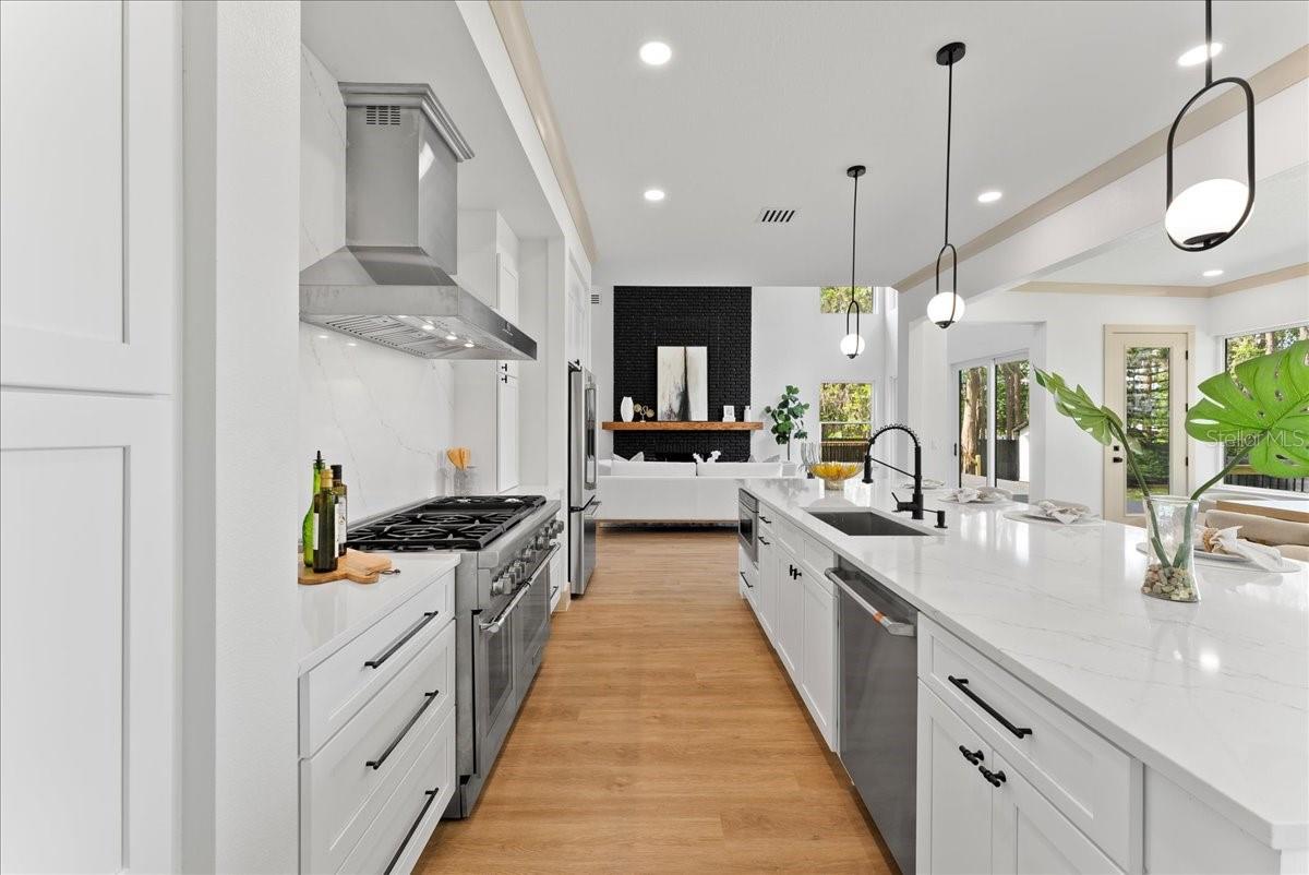 13562 S LAKE MARY JANE RD