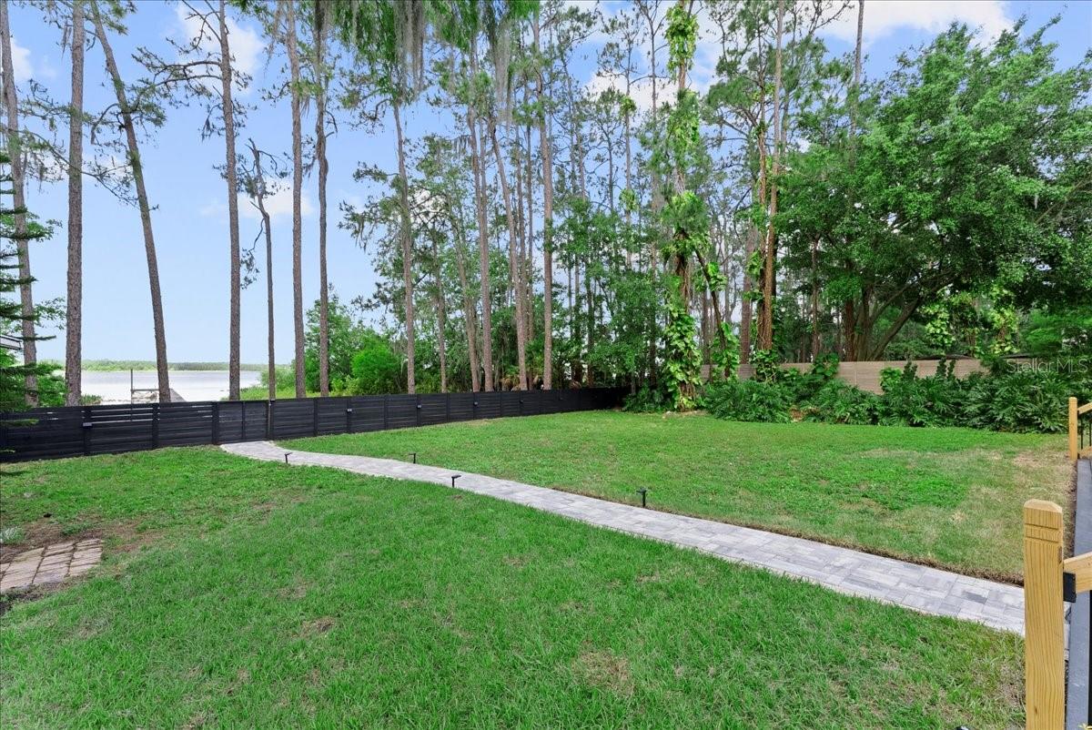 13562 S LAKE MARY JANE RD