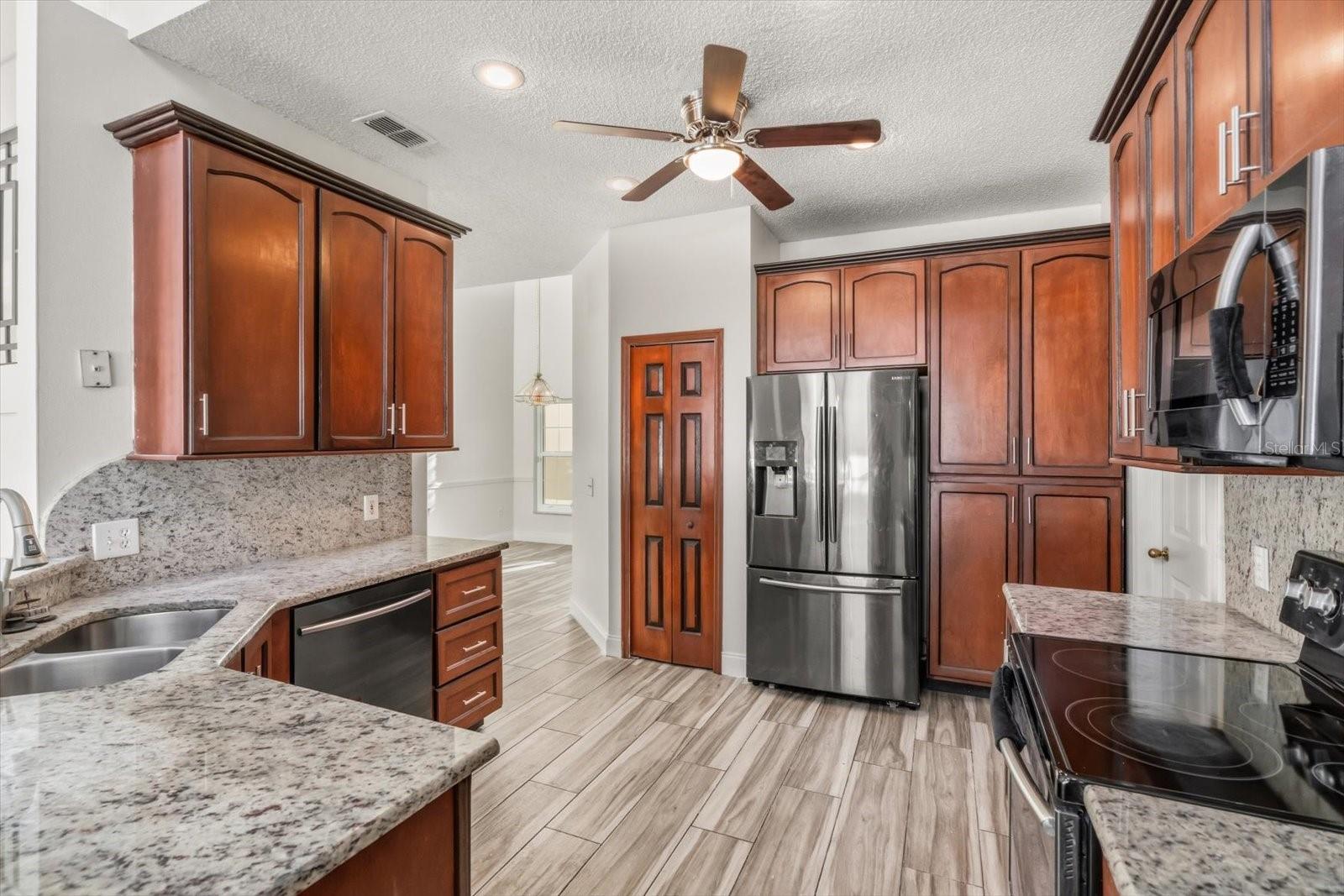 4426 EVERGREEN FOREST LOOP