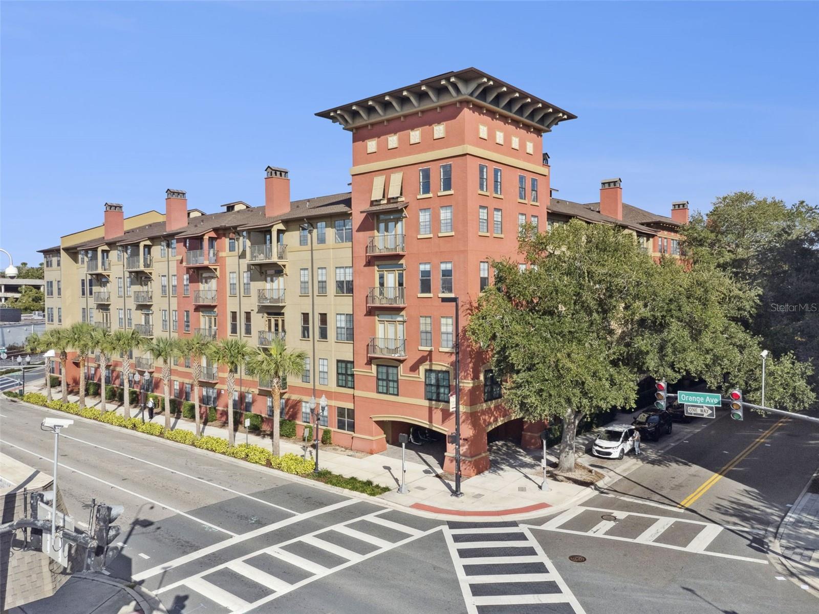 911 N ORANGE AVE #548