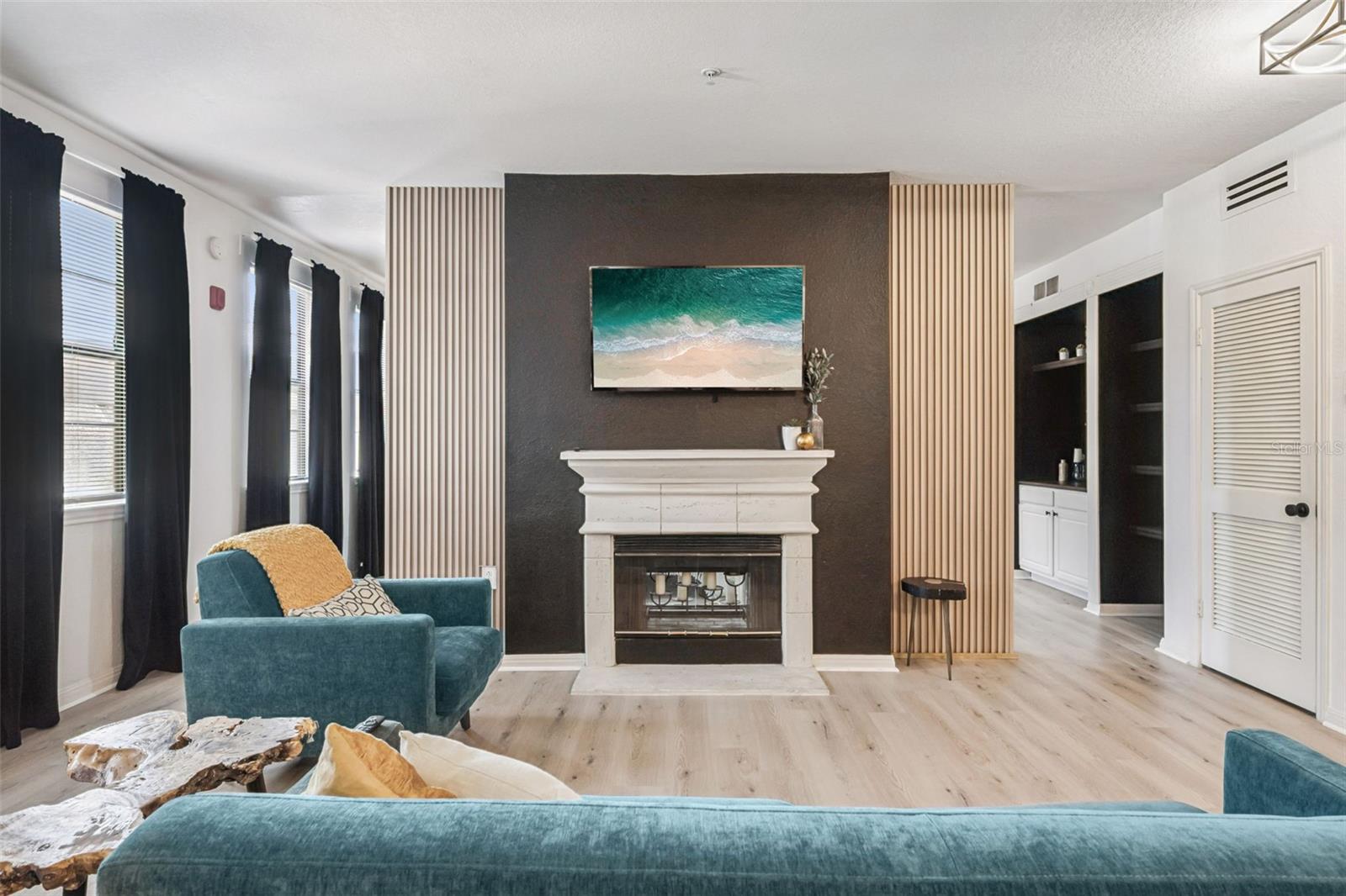 911 N ORANGE AVE #548