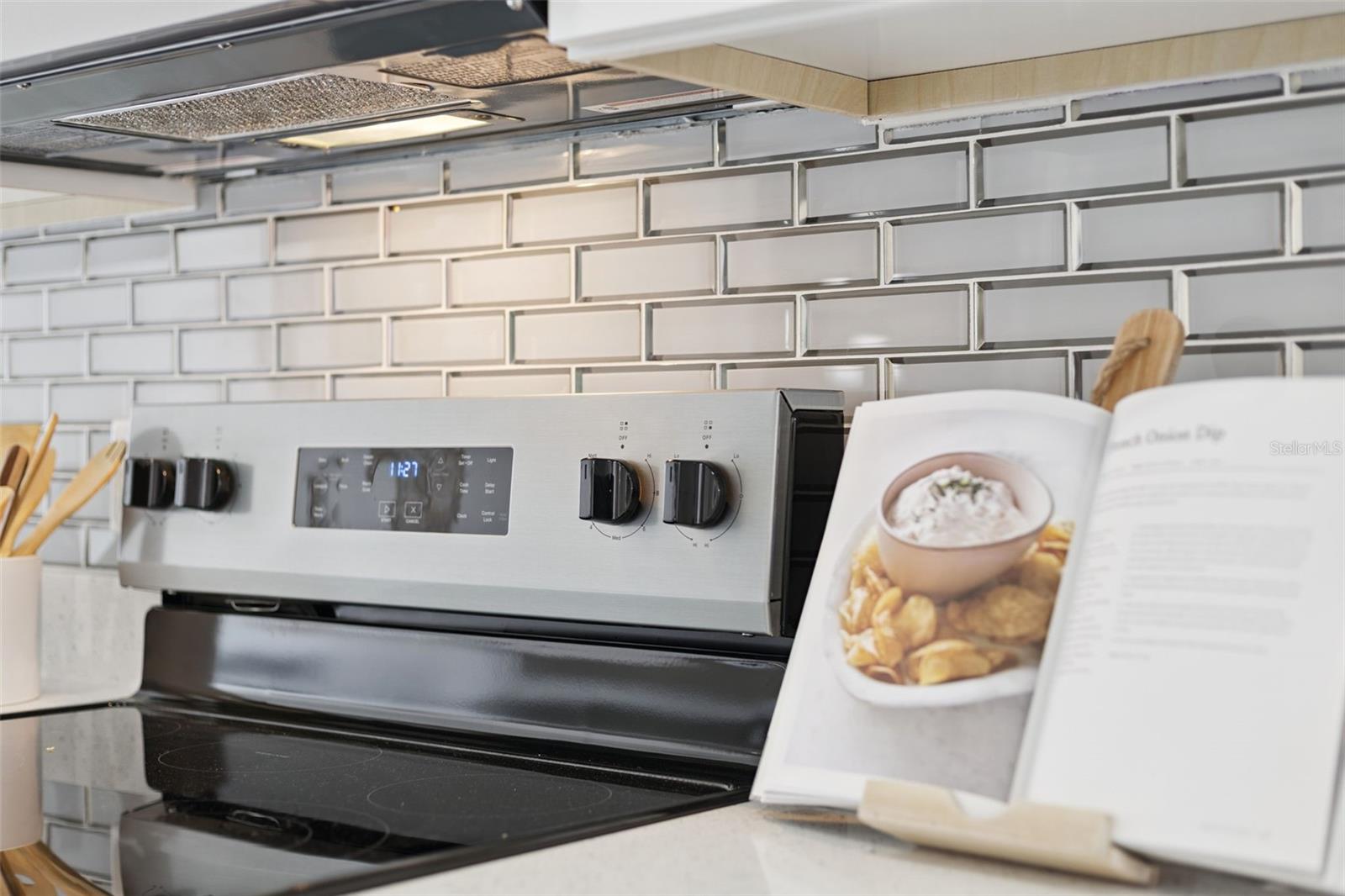 453 DOMINISH ESTATES DR