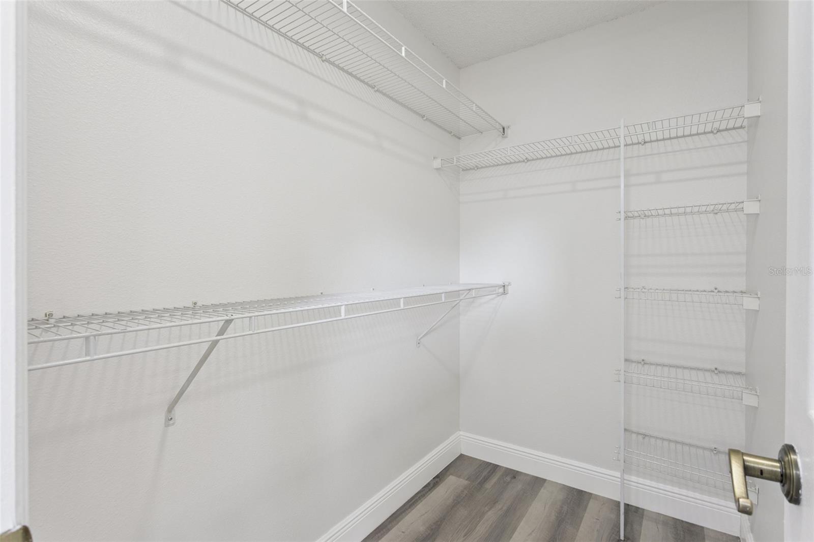 453 DOMINISH ESTATES DR