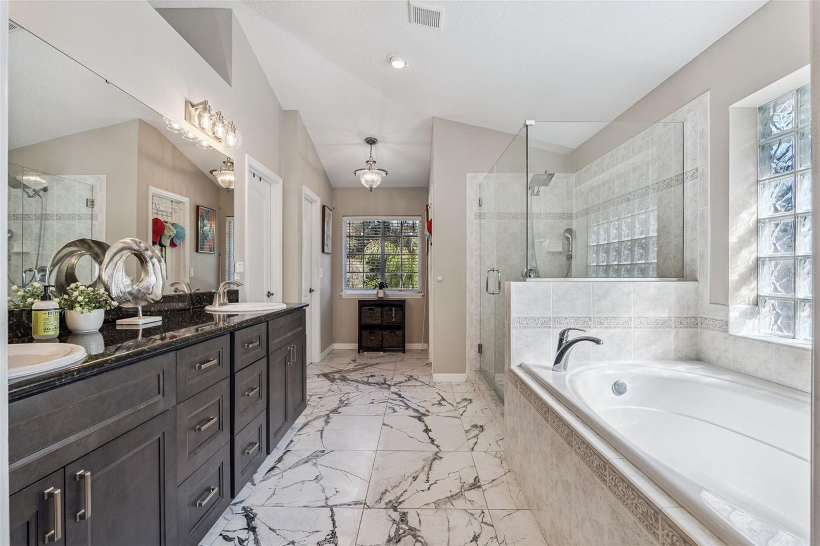 1545 COVERED BRIDGE DR