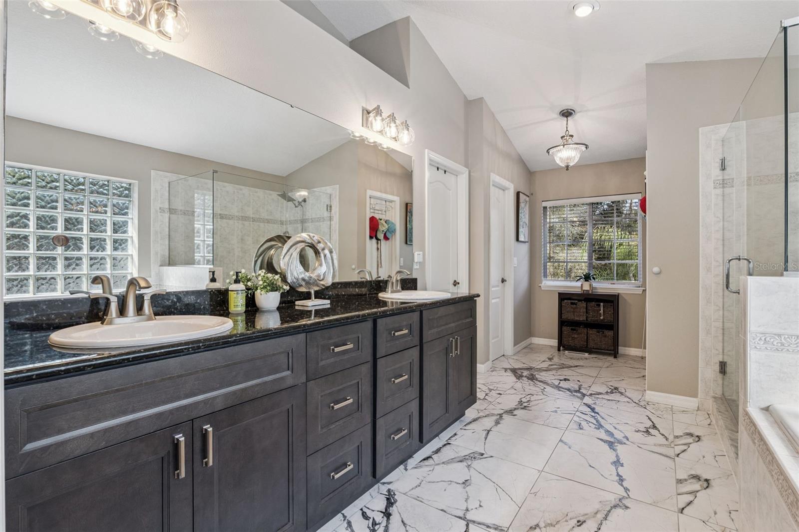 1545 COVERED BRIDGE DR