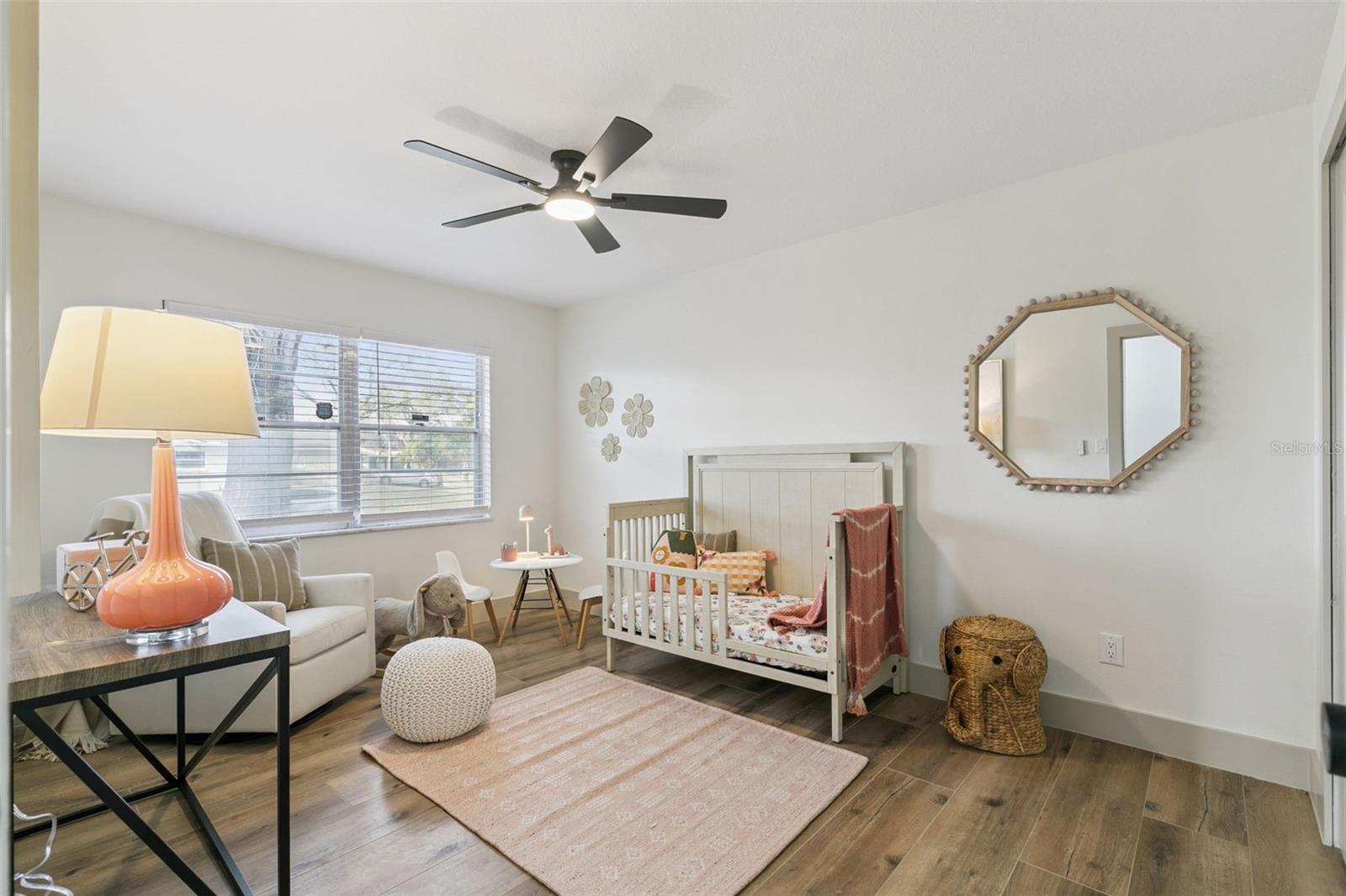 622 SPRING OAKS BLVD