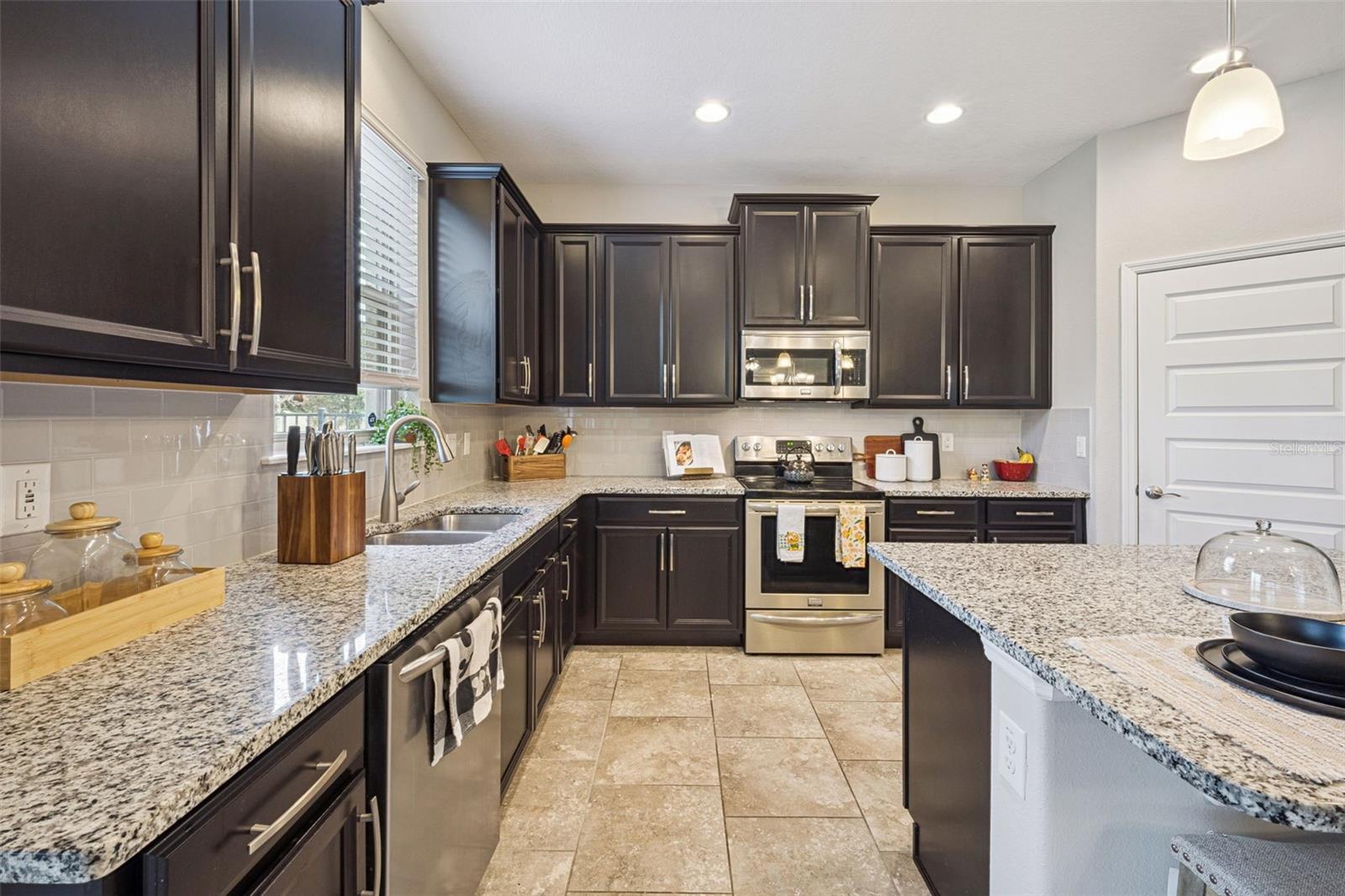 16167 HAMPTON CROSSING DR