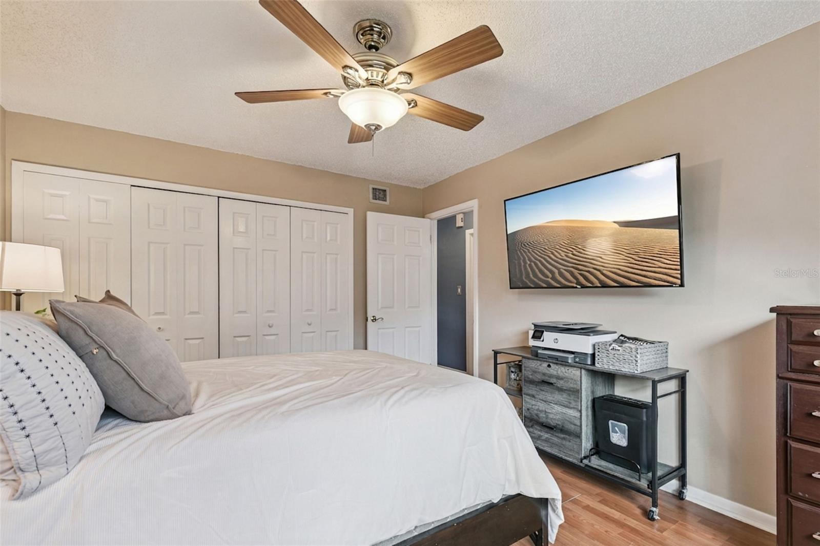 102 N SILVER CLUSTER CT