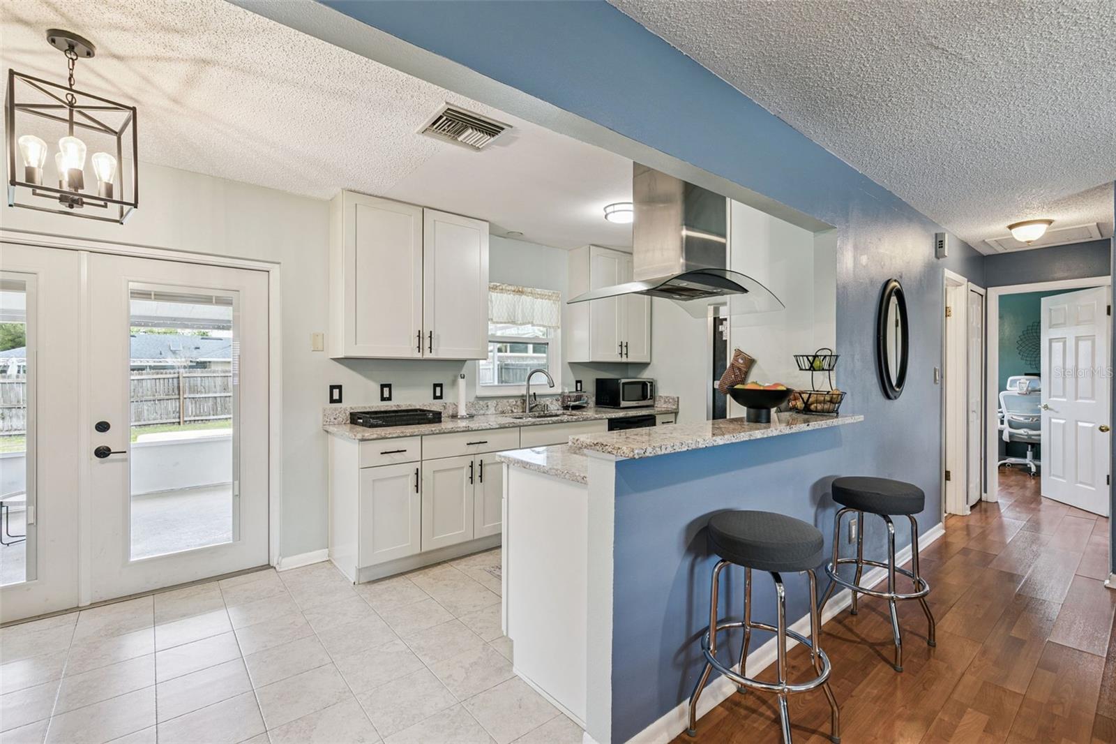 102 N SILVER CLUSTER CT