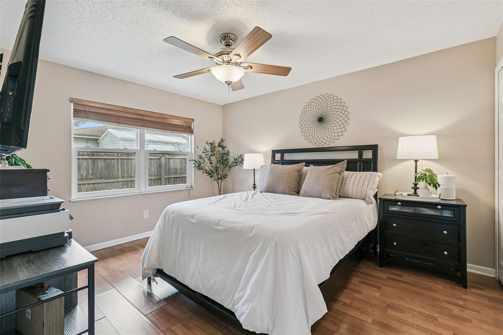 102 N SILVER CLUSTER CT