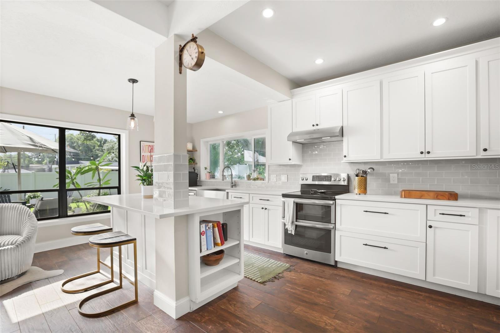 1562 ARBOR PARK DR