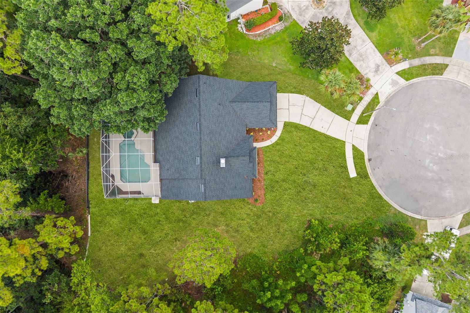 700 W PINEWOOD CT
