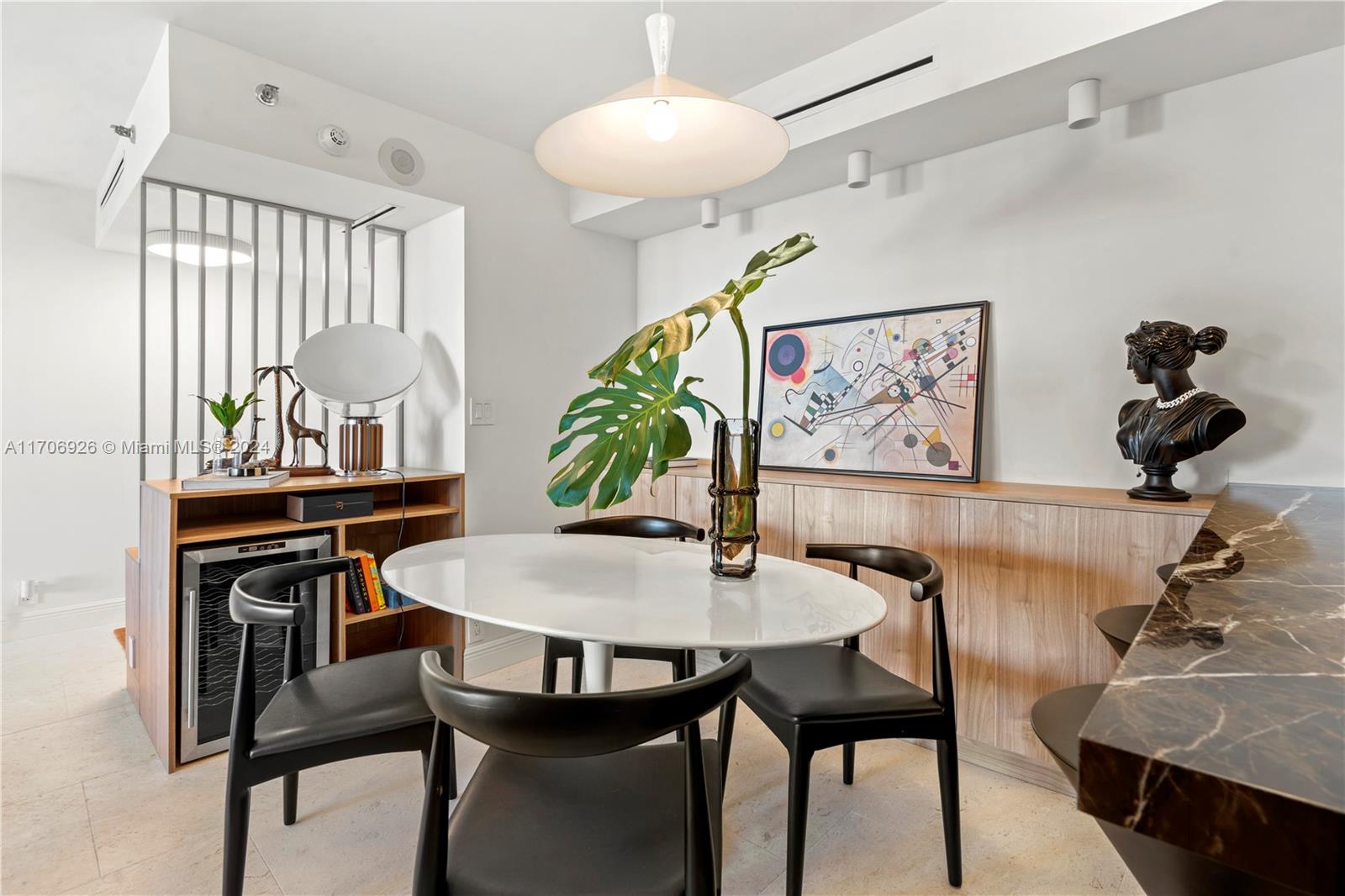 4000 NE Towerside Ter # 1109