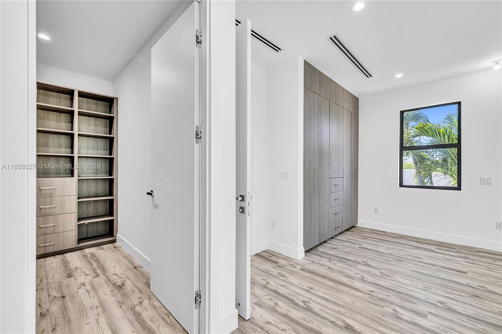 1233 NE 12th Ave