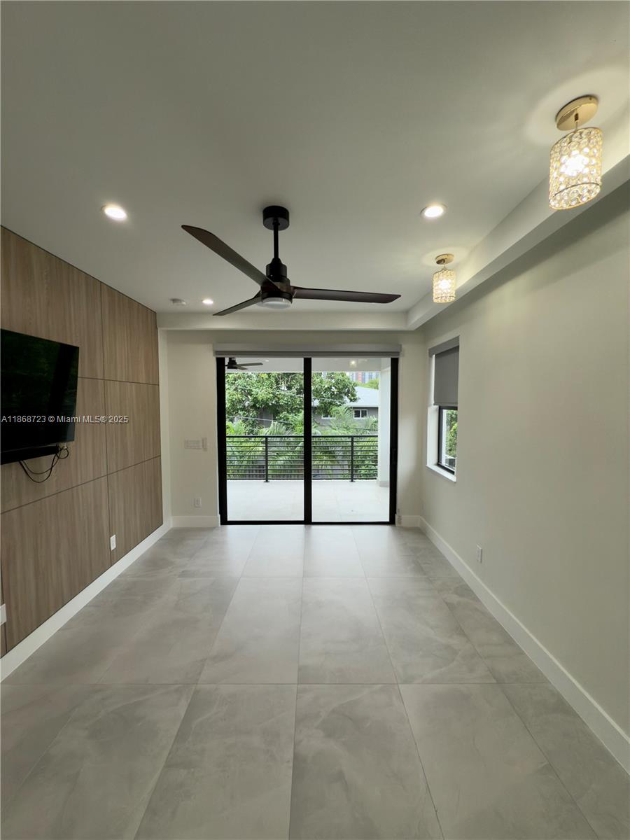 308 NE 14th Ave # A
