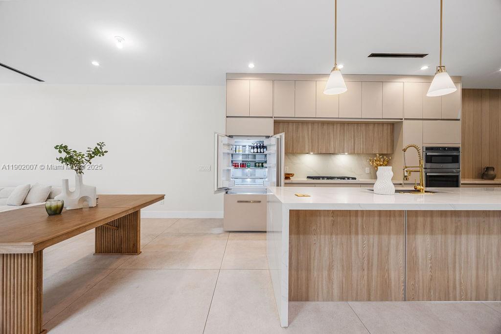 308 NE 14th Ave, Fort Lauderdale