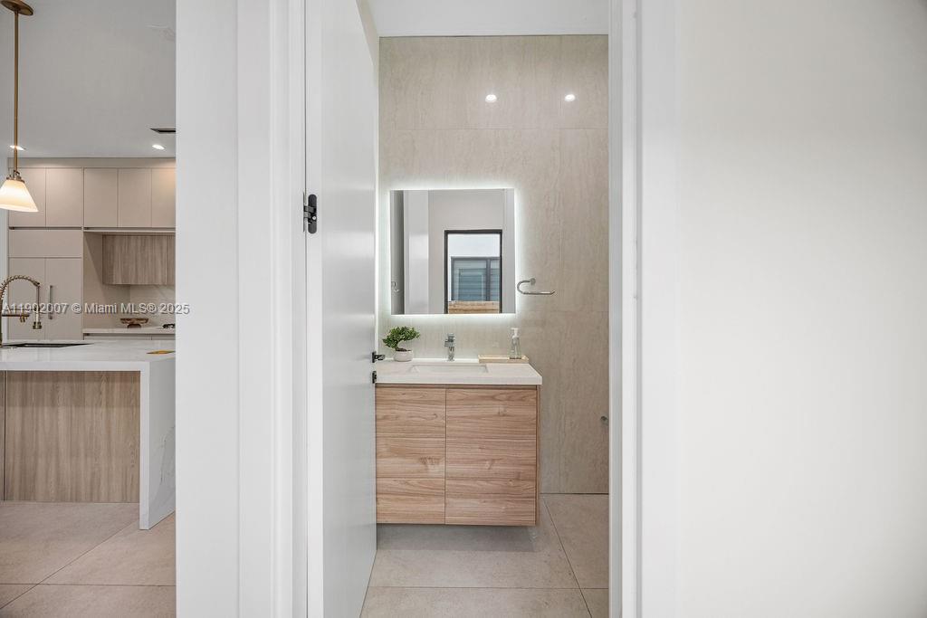 308 NE 14th Ave, Fort Lauderdale