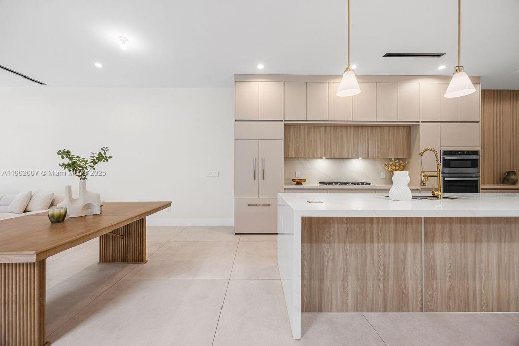 308 NE 14th Ave, Fort Lauderdale