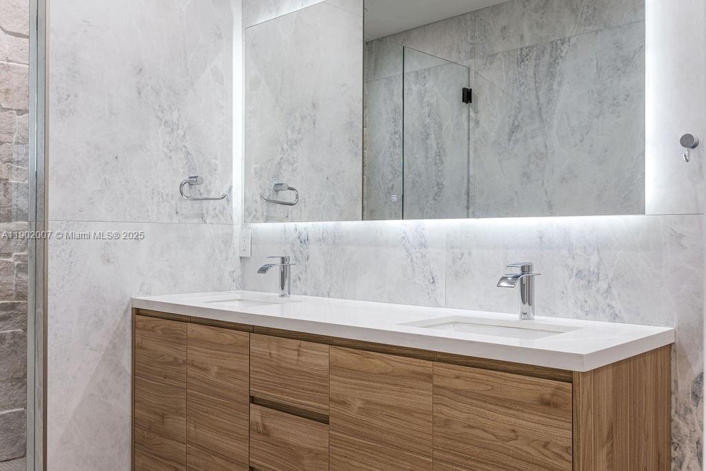 308 NE 14th Ave, Fort Lauderdale