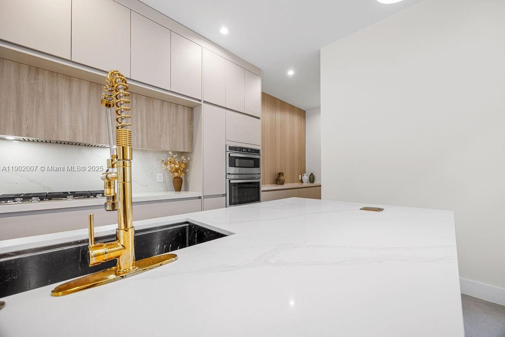 308 NE 14th Ave, Fort Lauderdale