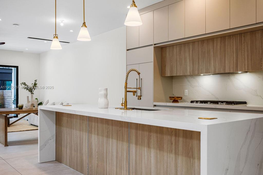 308 NE 14th Ave, Fort Lauderdale