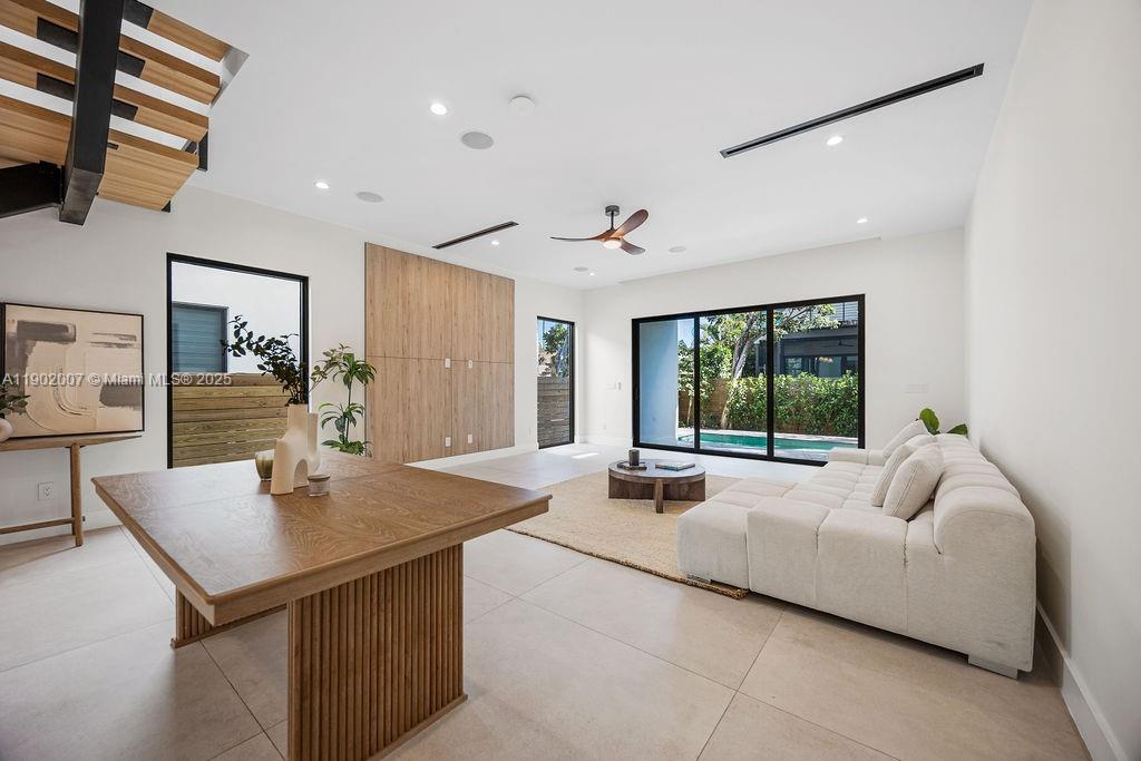 308 NE 14th Ave, Fort Lauderdale