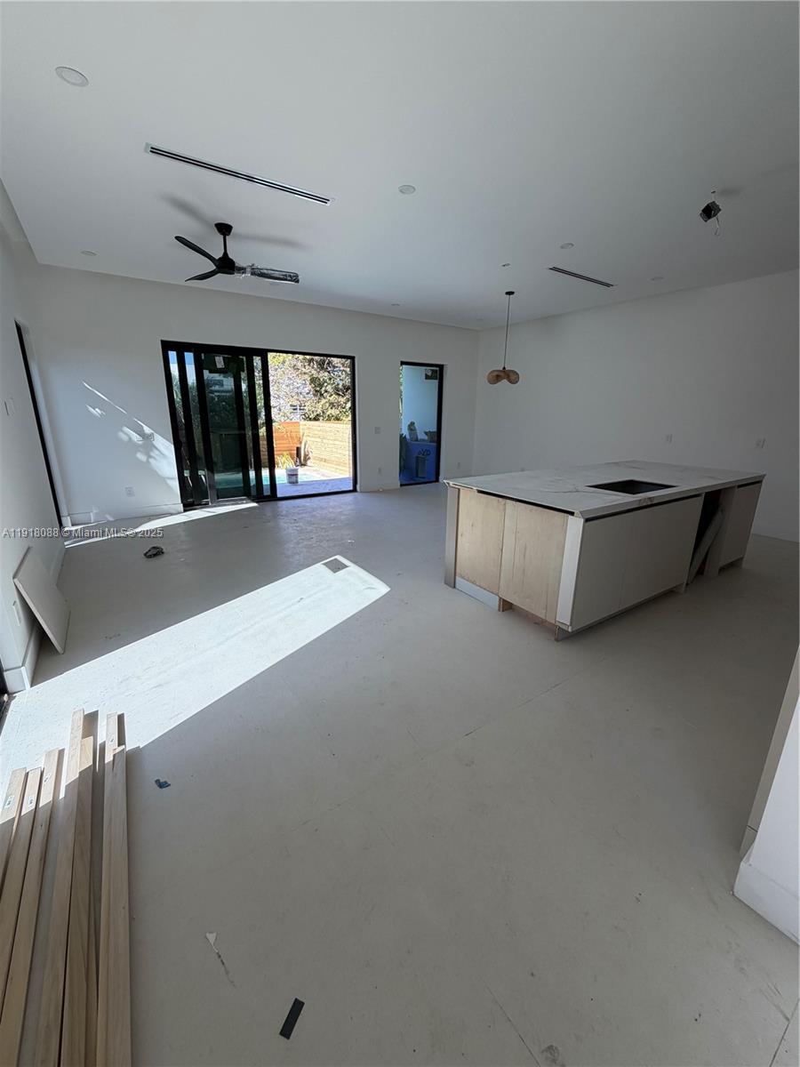 1321 NE 13th Ave # 1321