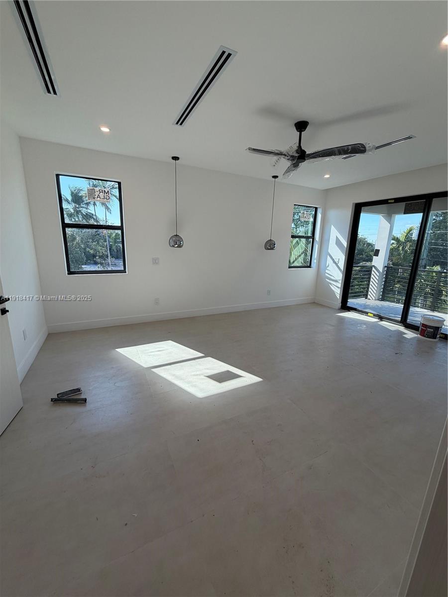 1337 NE 13TH AVE # 1337