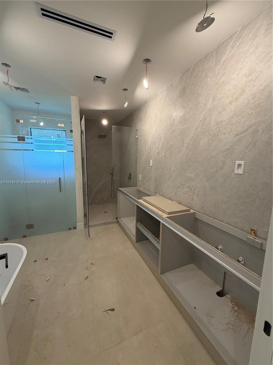 1337 NE 13TH AVE # 1337