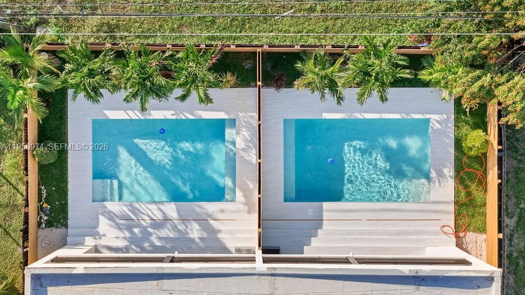 1321 NE 13th Ave # B