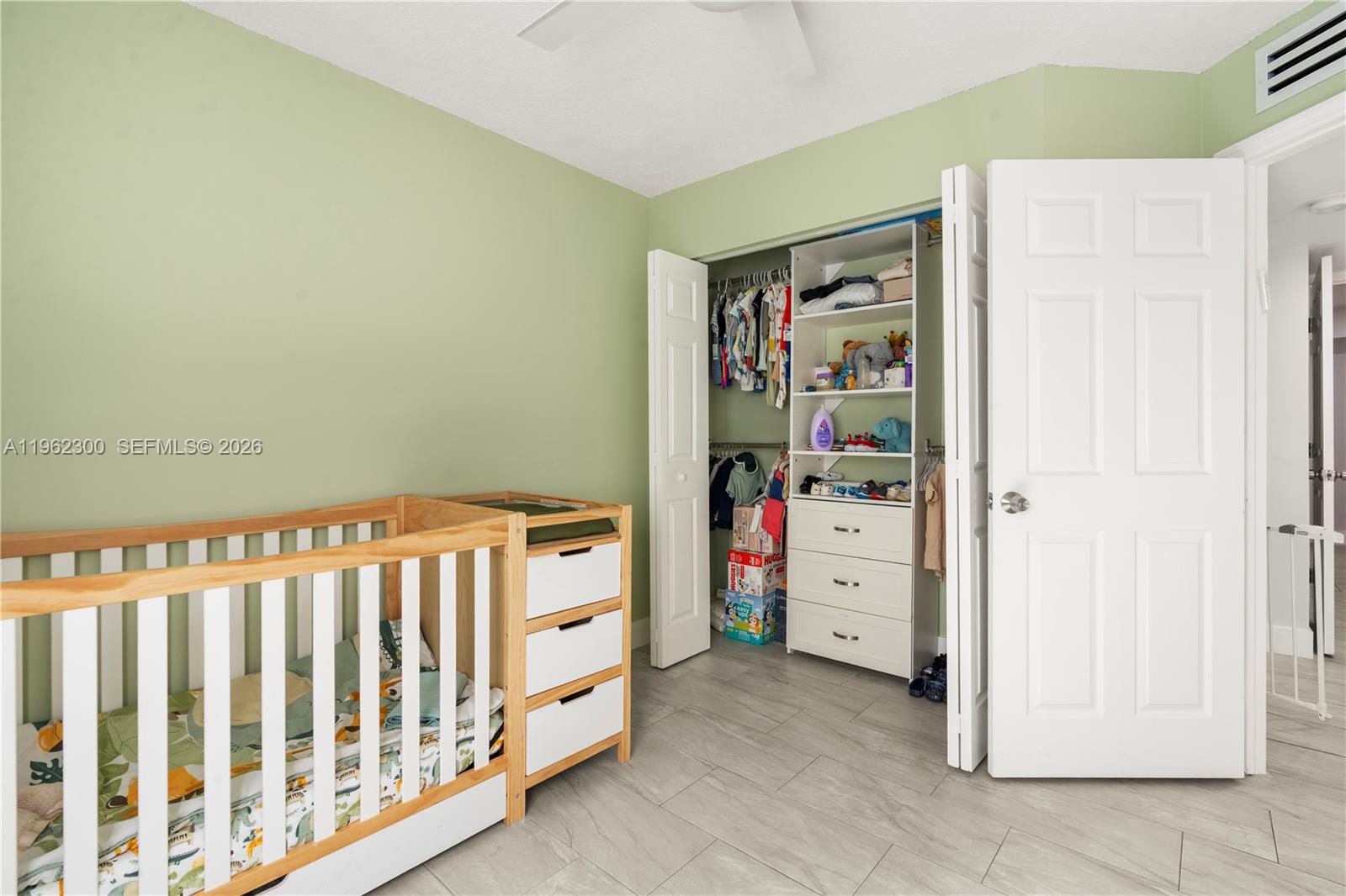 2991 NE 185th St # 1706