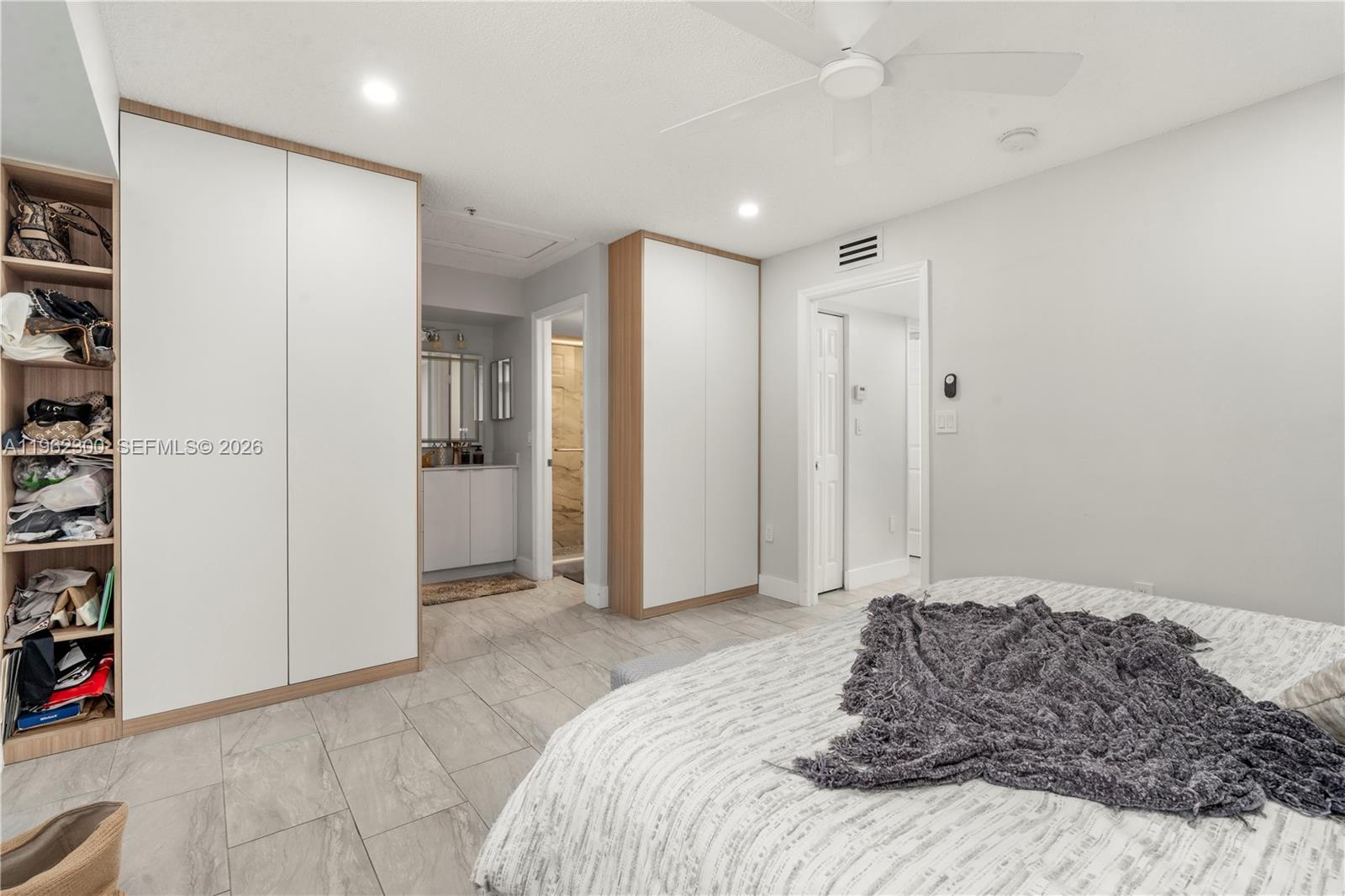 2991 NE 185th St # 1706