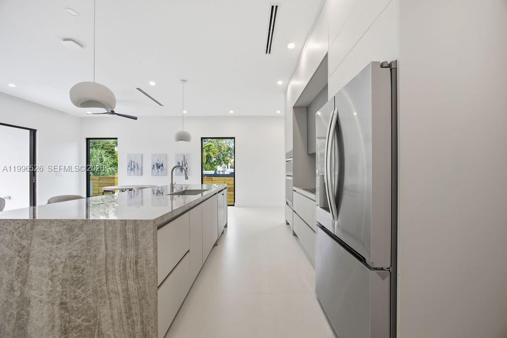 1337 NE 13th Ave # 1337