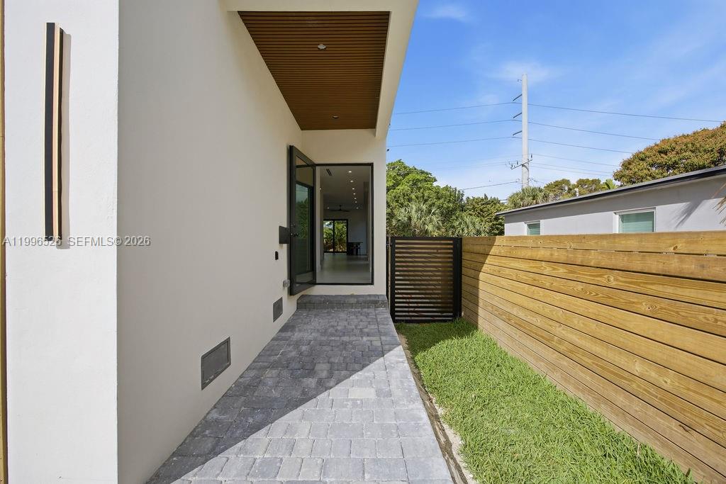 1337 NE 13th Ave # 1337