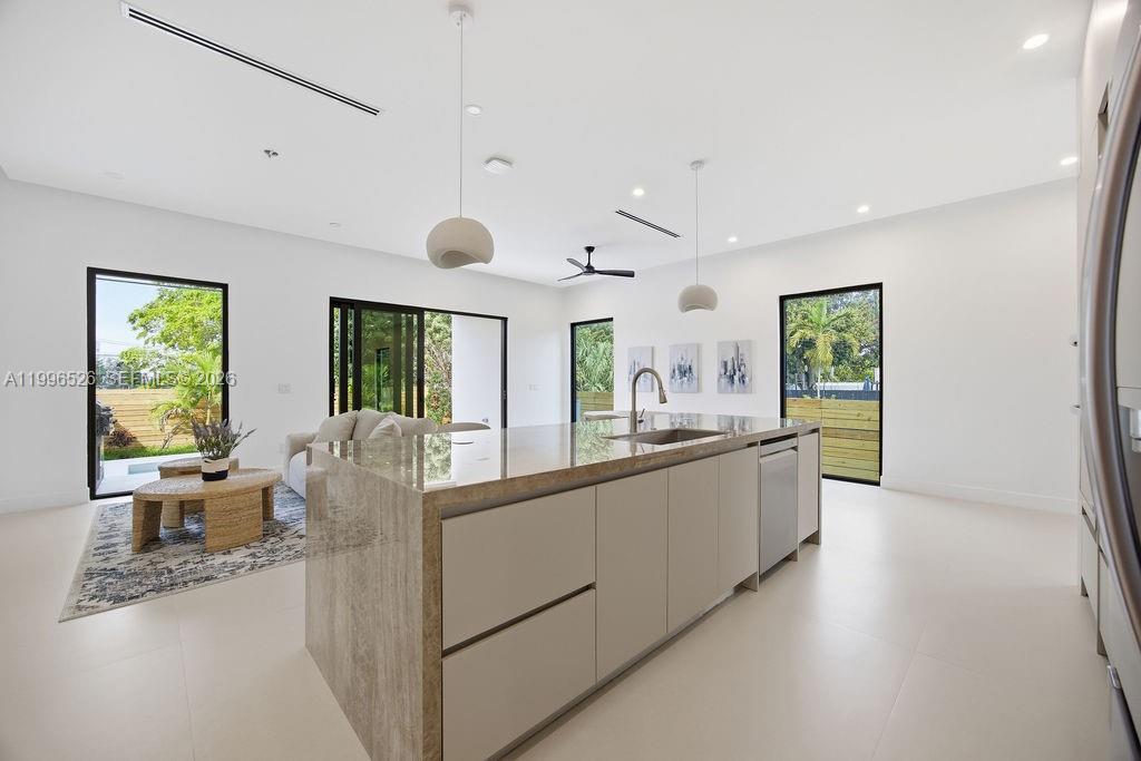 1337 NE 13th Ave # 1337