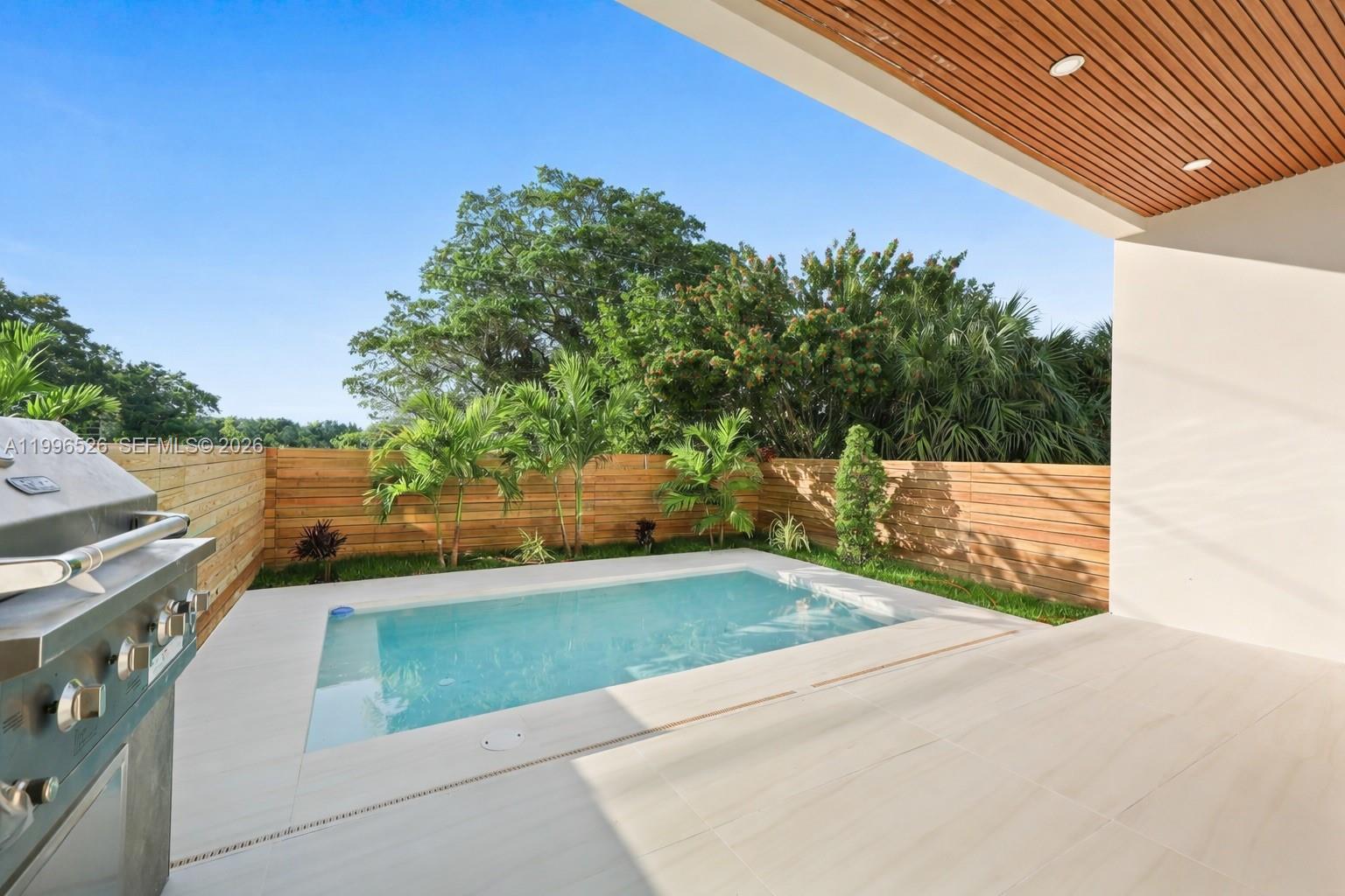 1337 NE 13th Ave # 1337