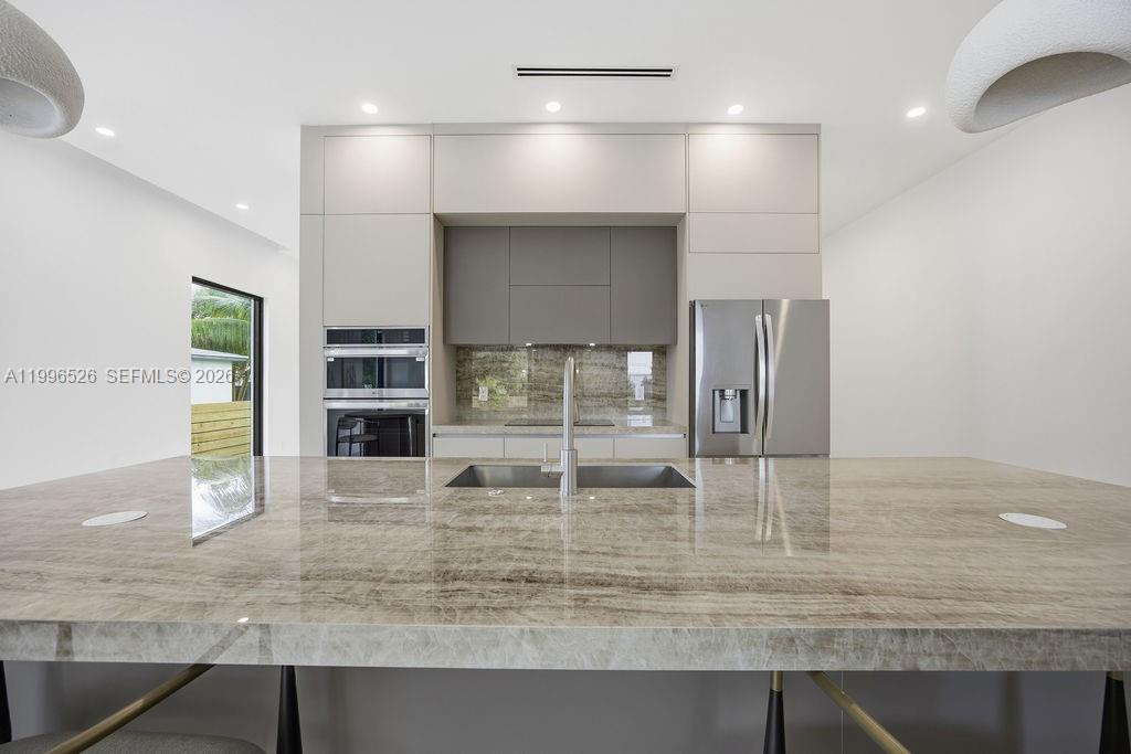 1337 NE 13th Ave # 1337