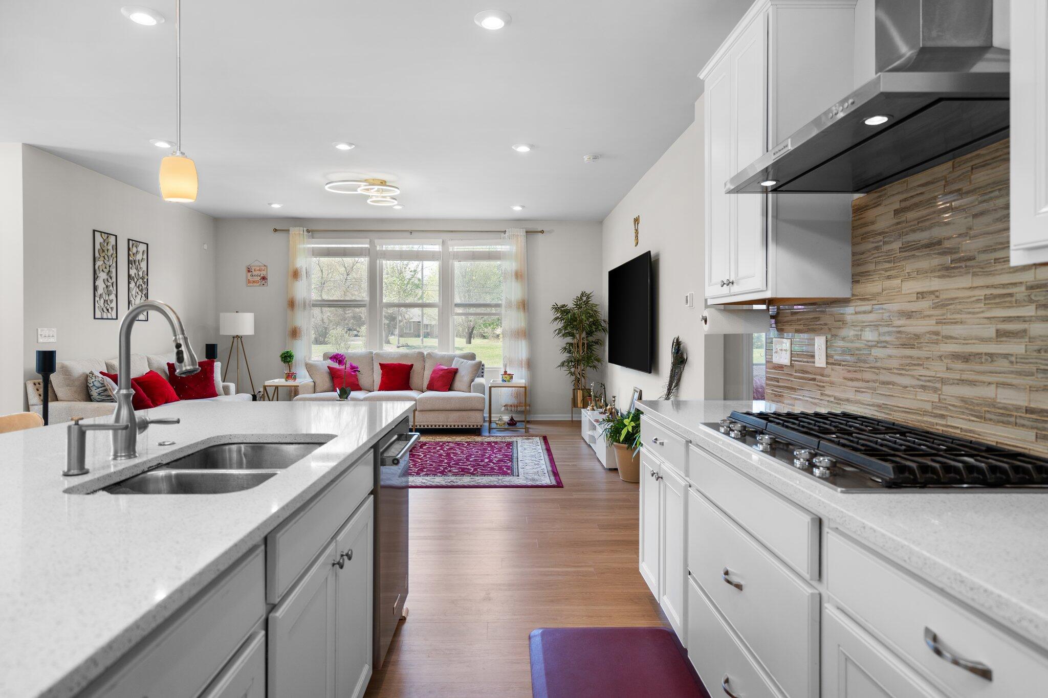 4814 Cranston Road, 86