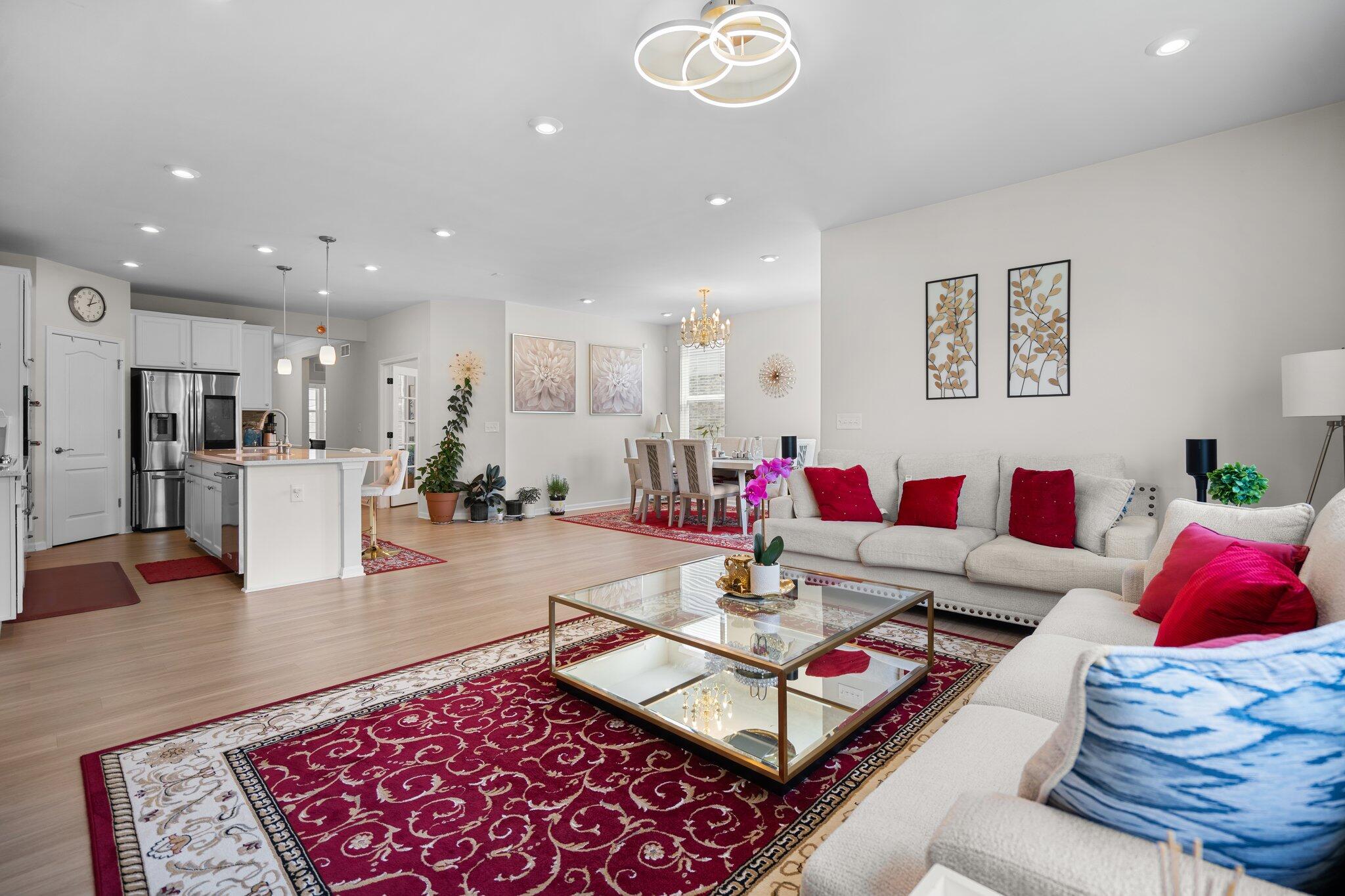 4814 Cranston Road, 86