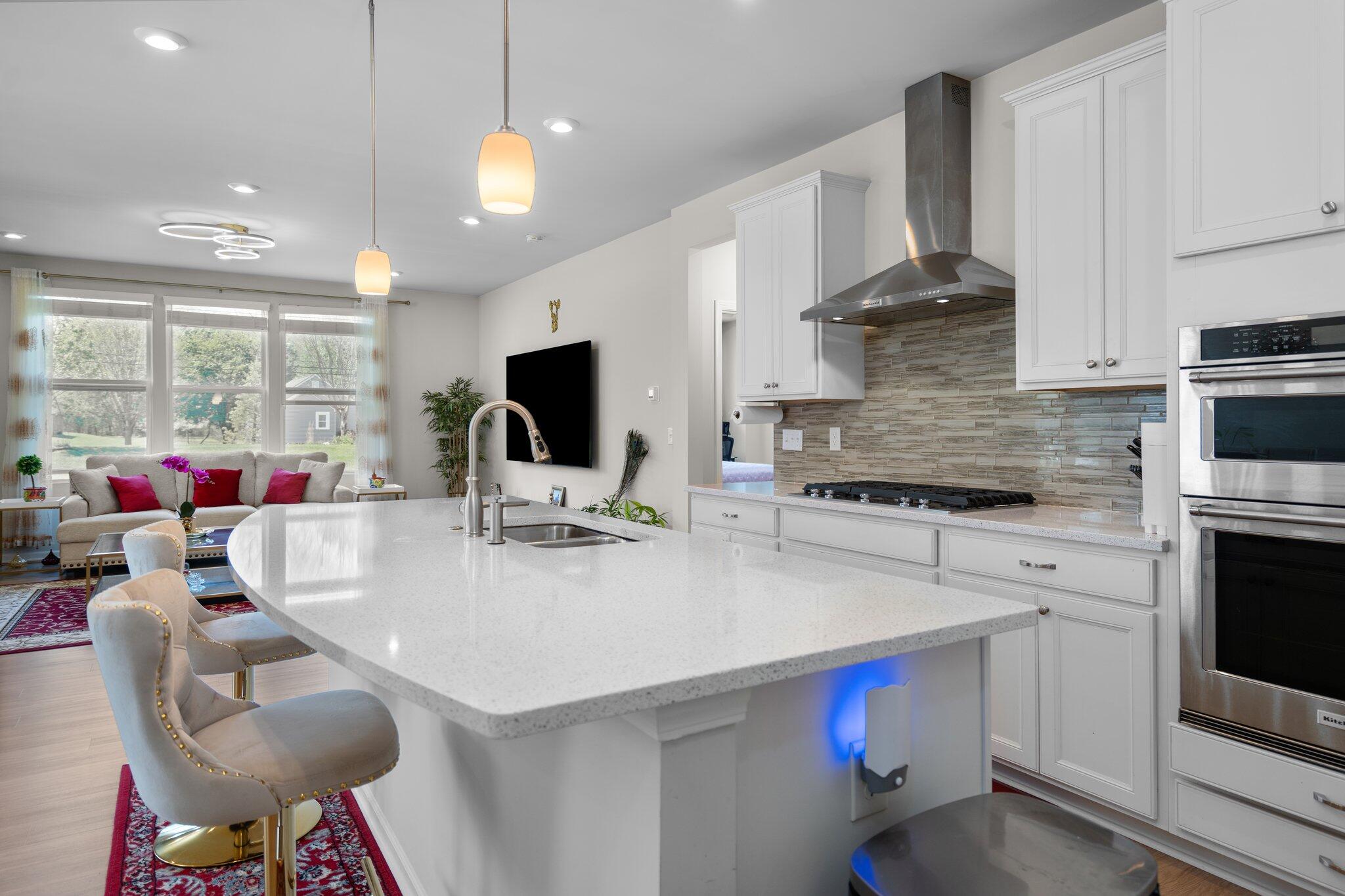 4814 Cranston Road, 86