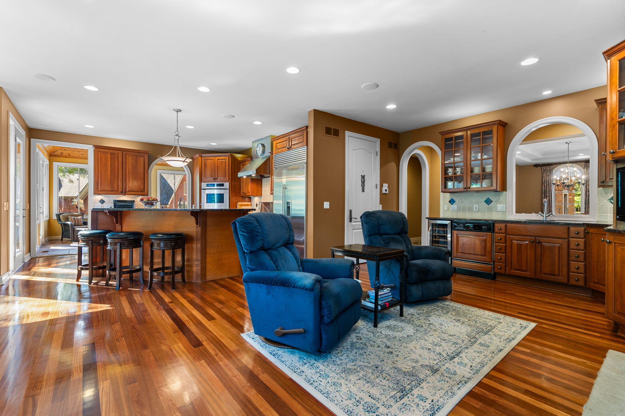 7203 River Ridge Court