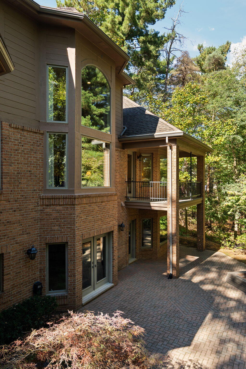 7203 River Ridge Court