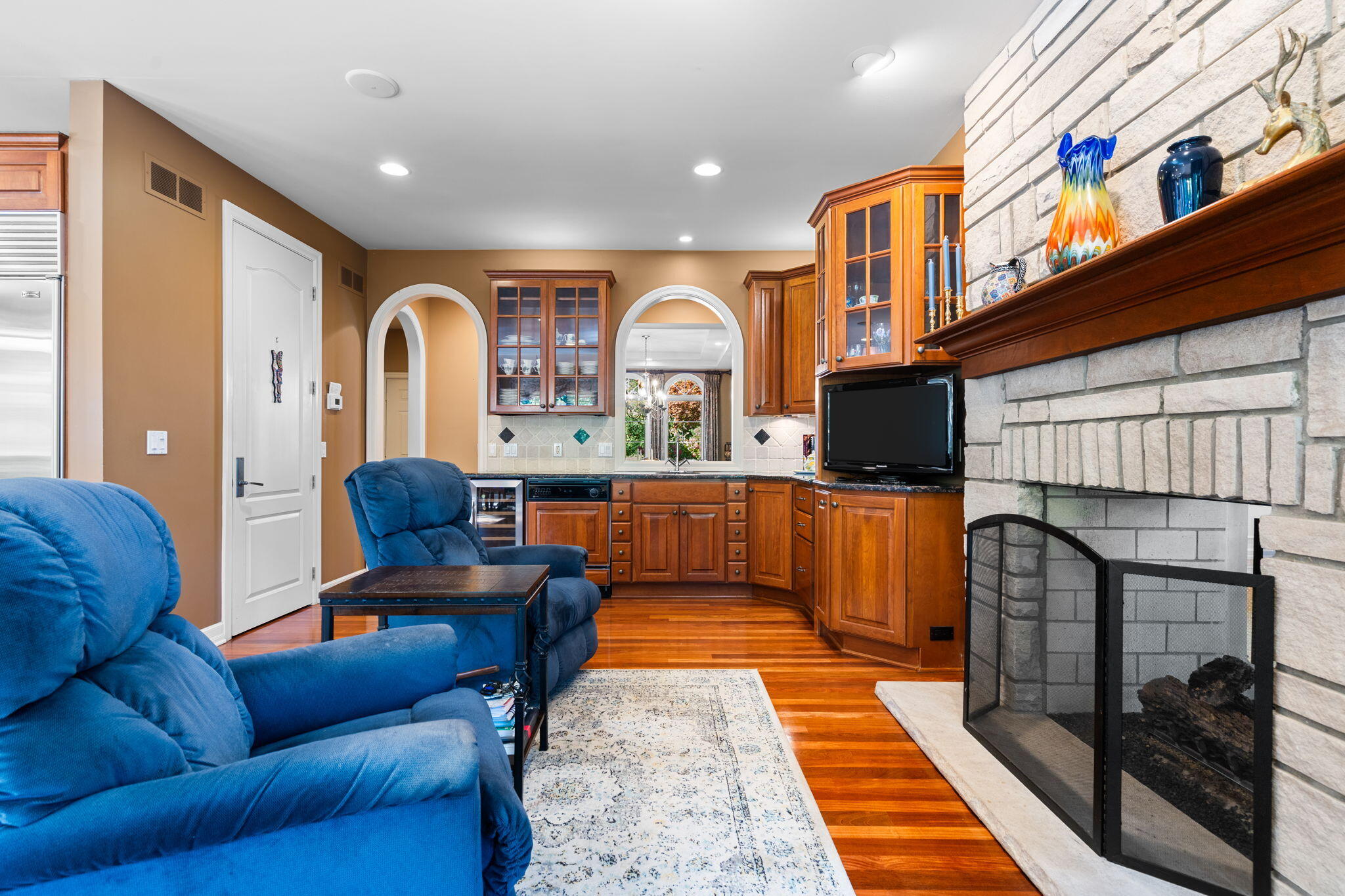 7203 River Ridge Court